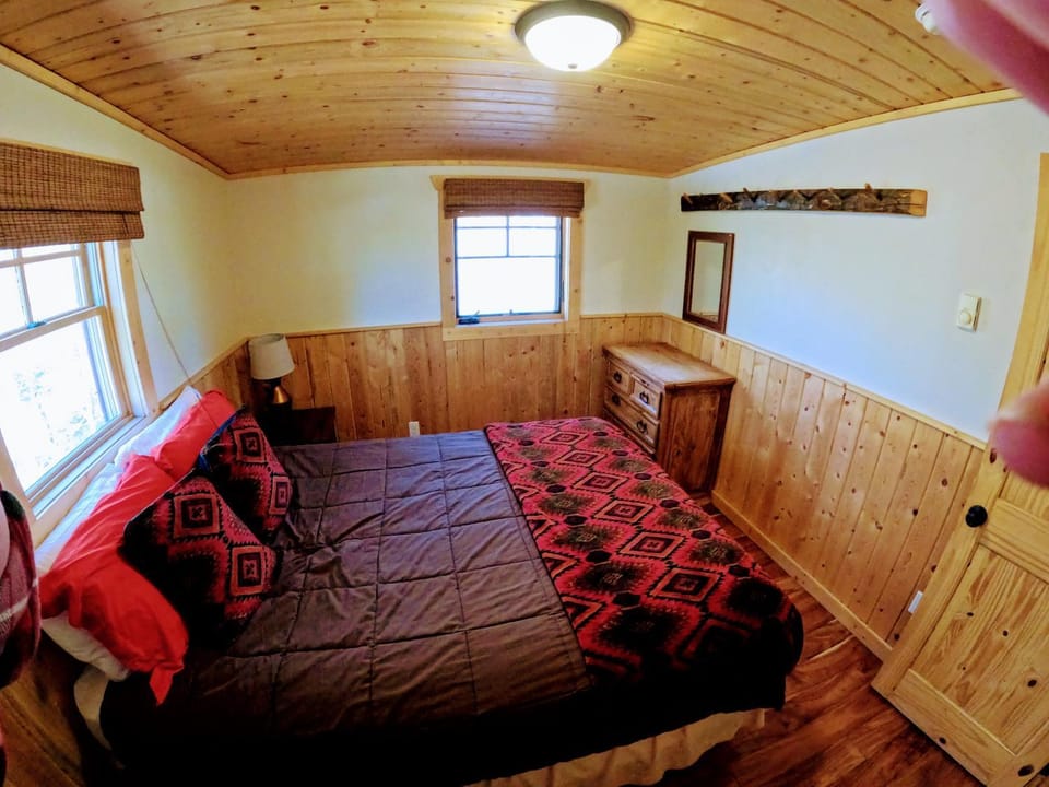 Arapaho Campground/ 
RV Resort in Rocky Mountain National Park