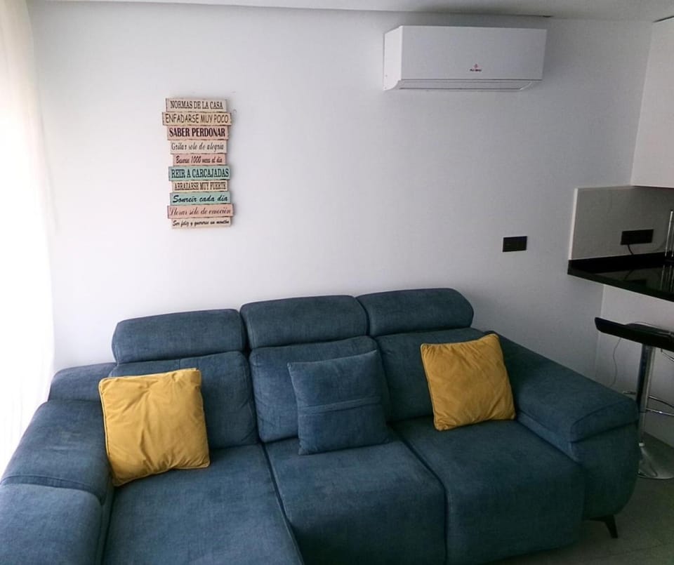 Living room, air conditioner