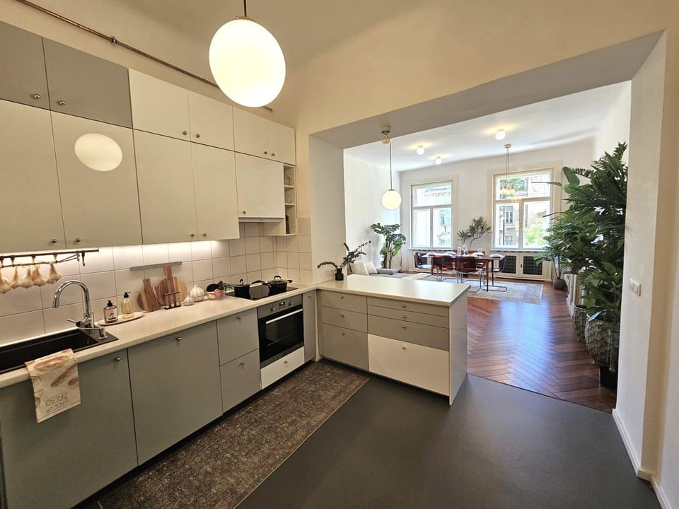 Design Old Town Aprt - Blue Church & Park - AC Apartment in Bratislava