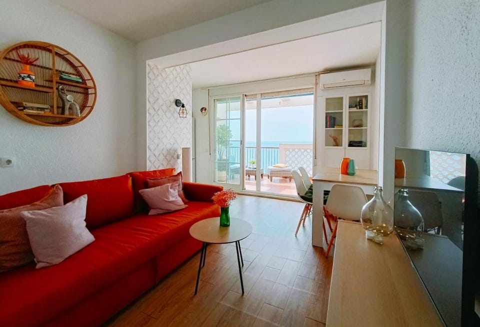 Vista Azul Suites con terraza al lado del mar Apartment in Almería