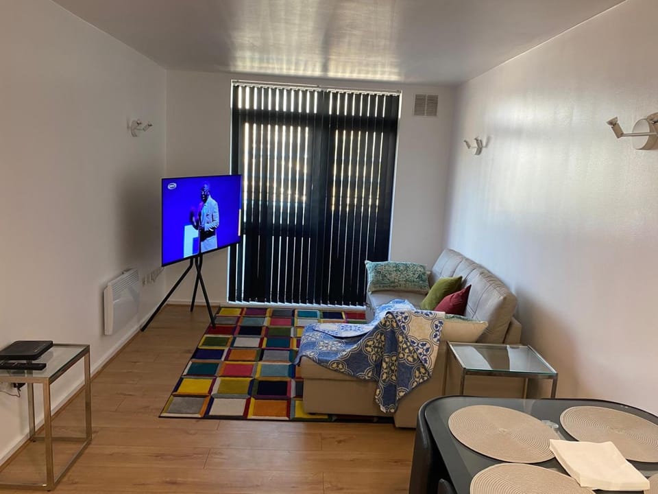 TV and multimedia, Living room, Seating area