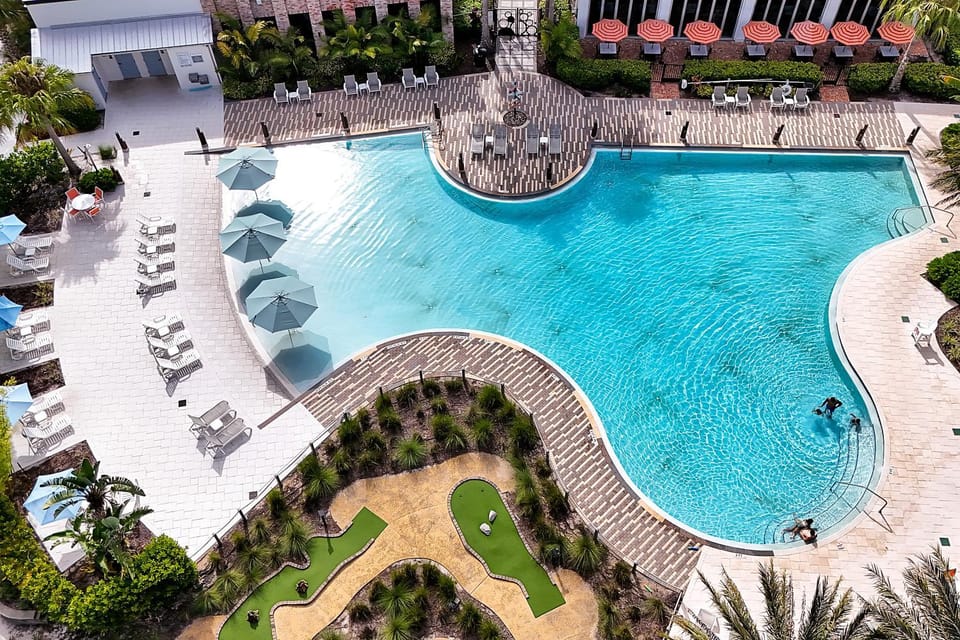 Property building, Restaurant/places to eat, Swimming pool