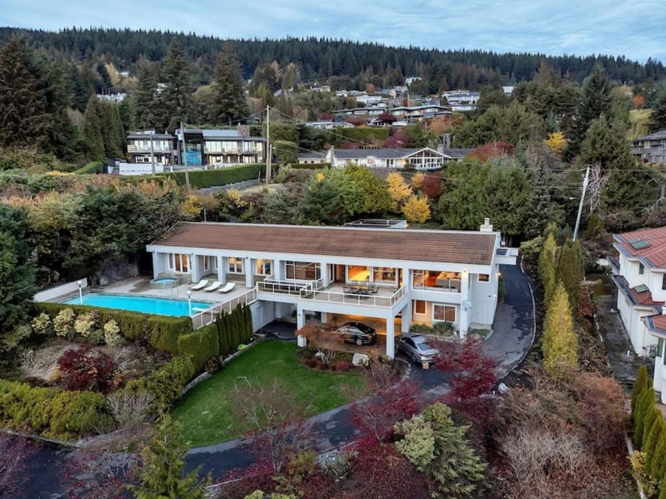 Property building, Bird's eye view