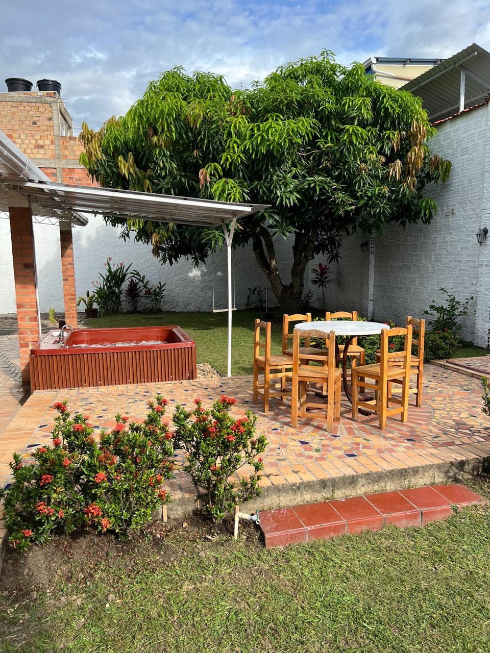 Patio, Spring, Day, Garden, Dining area, Garden view
