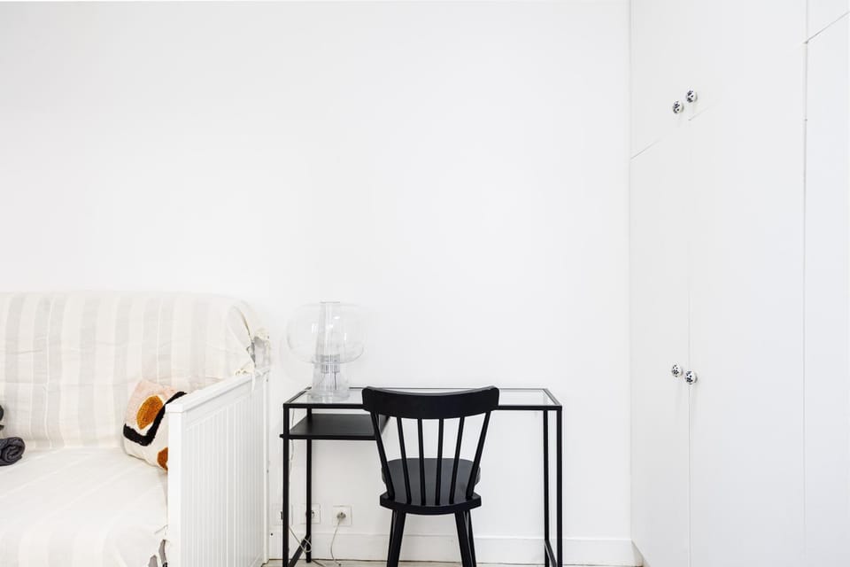 Charming Room Center of Paris Apartment in Paris