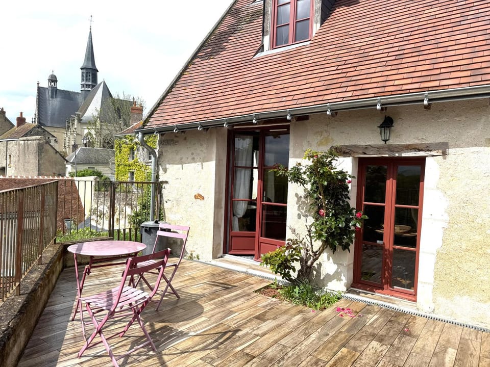 Property building, Balcony/Terrace