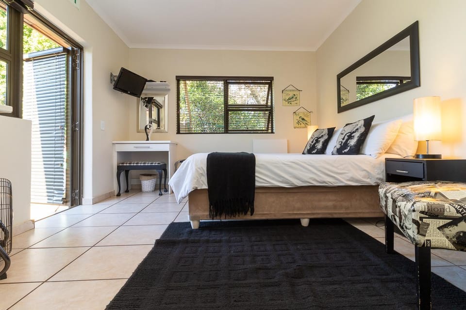 Bed, TV and multimedia