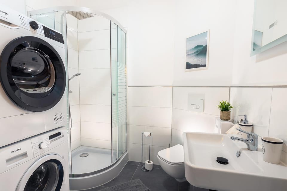 Shower, Toilet, Bathroom, washing machine, dryer