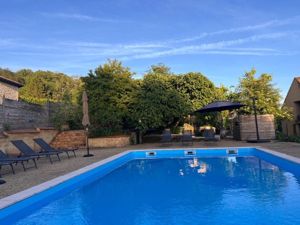 Countryside Views Near Sarlat - Goats, Ducks & Chickens - Farm Experience House in Occitanie