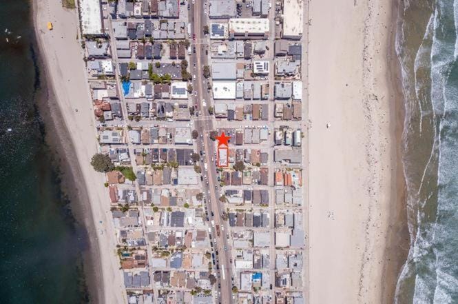 Sunrise Loft House in Mission Beach