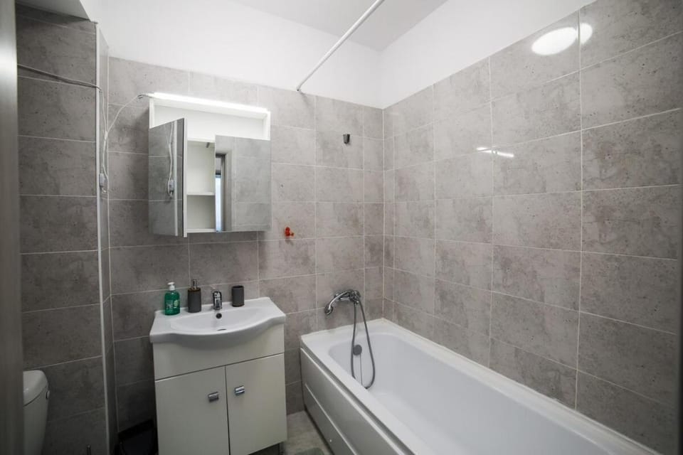 Campus Apartment Oasis Apartment in Constanta