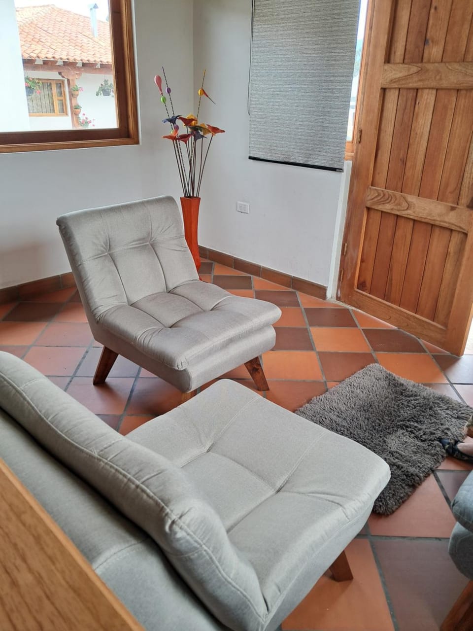Communal lounge/ TV room, Living room, Seating area