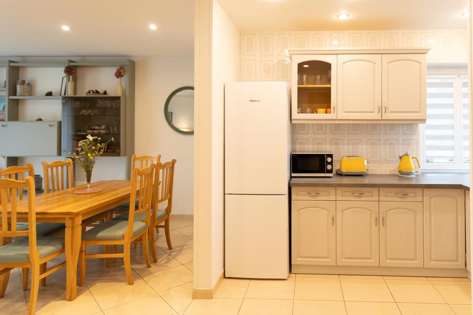 Coffee/tea facilities, Kitchen or kitchenette, Dining area, pet friendly, toaster