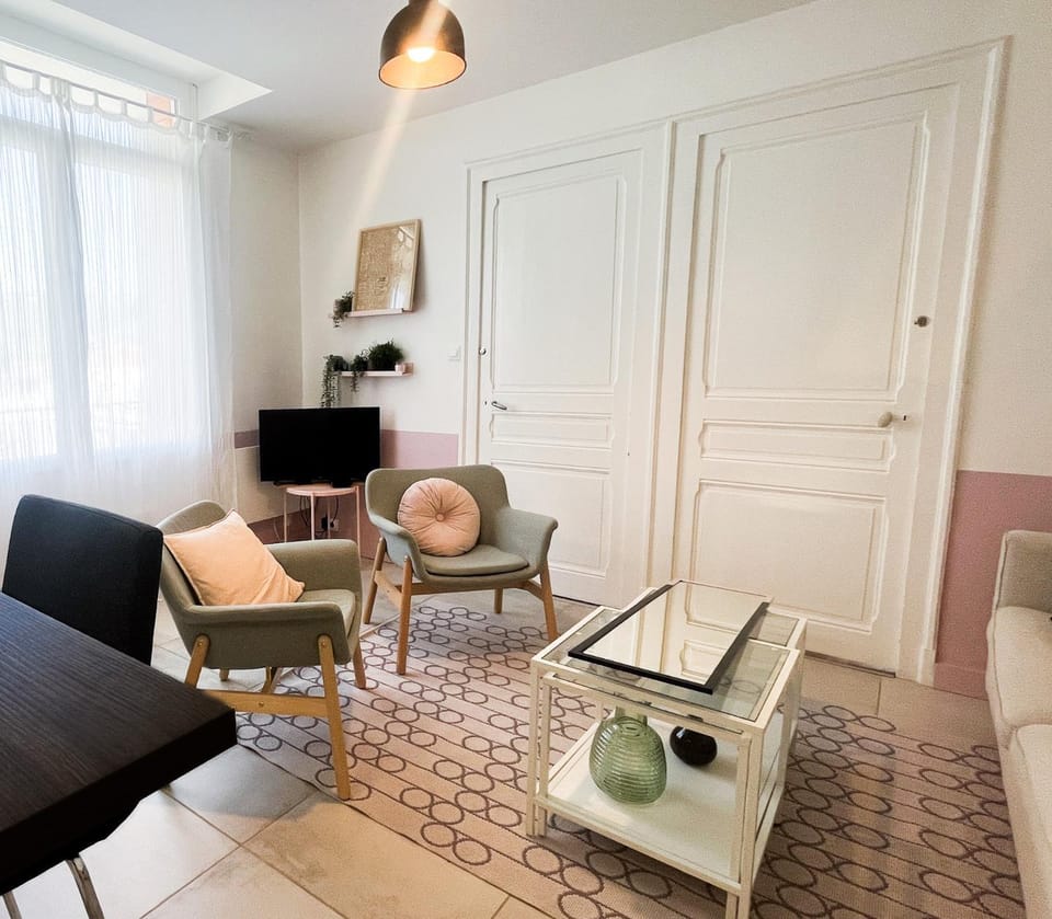 TV and multimedia, Balcony/Terrace, Living room