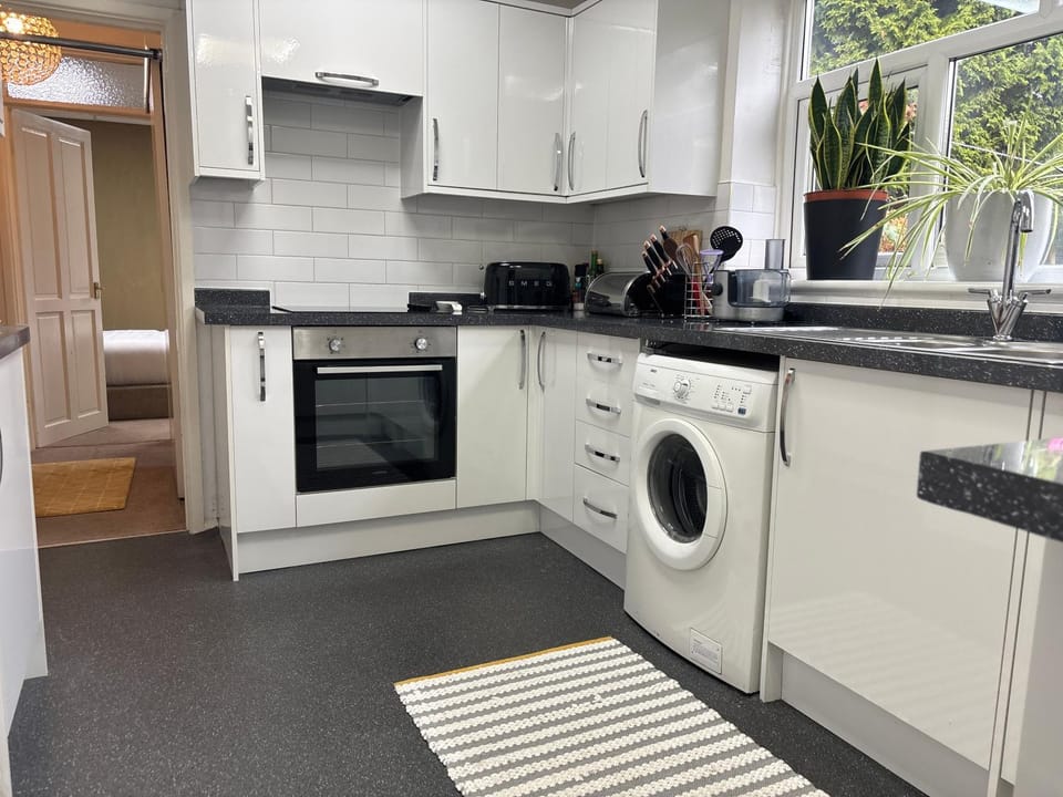 oven, stove, toaster, washing machine