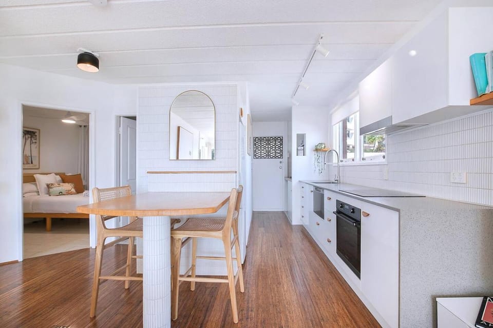 Kitchen or kitchenette, Other, oven, stove