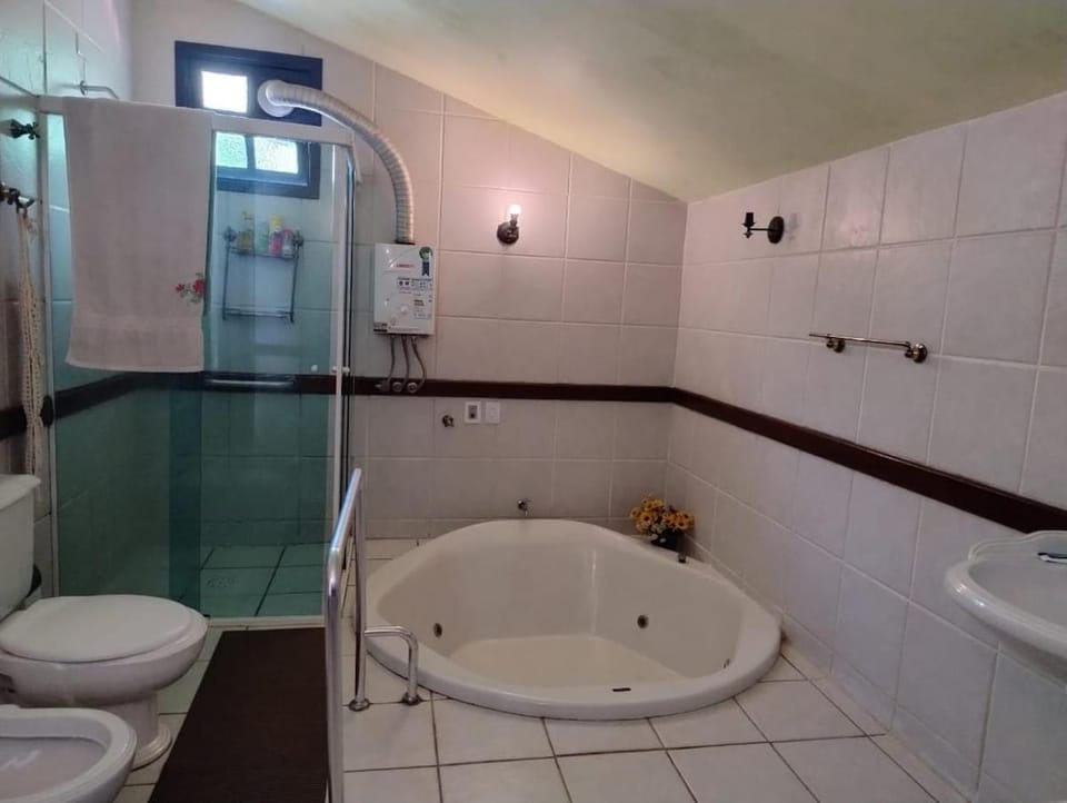 Reúna a Família no Casarão Rústico 300mtr da Praia House in State of São Paulo