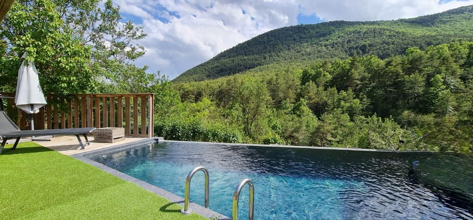 Natural landscape, Mountain view, Swimming pool, sunbed