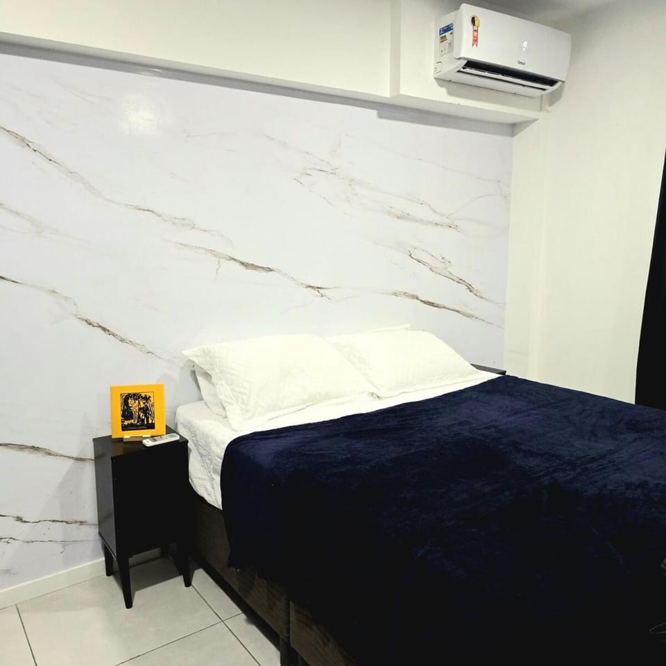 Bed, air conditioner