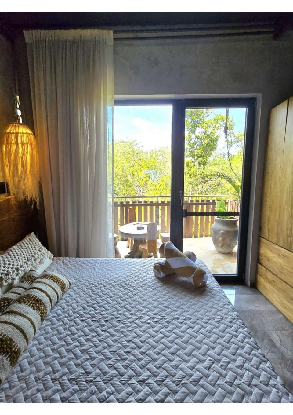 Bed, Natural landscape, Balcony/Terrace, Photo of the whole room, Bedroom