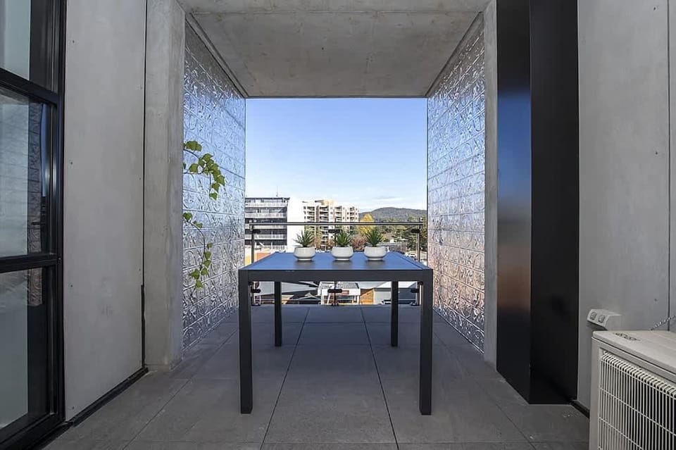 2 Bedroom Luxury & style in the heart of Braddon Apartment in Canberra