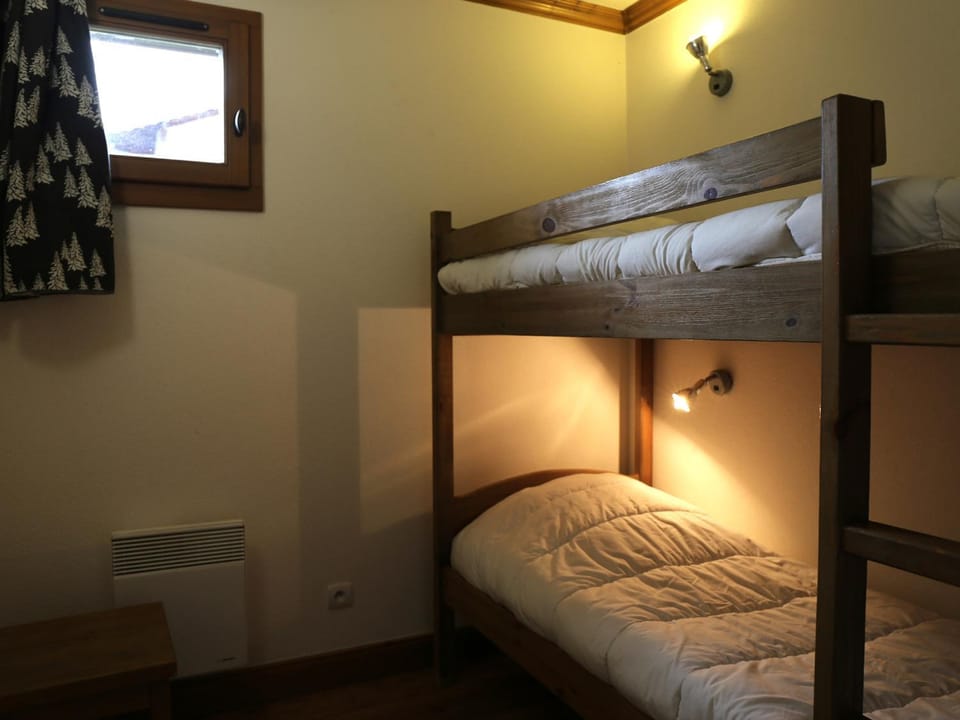 Appartement pour 6 avec balcon et vue montagne, WIFI Apartment in Auvergne-Rhône-Alpes