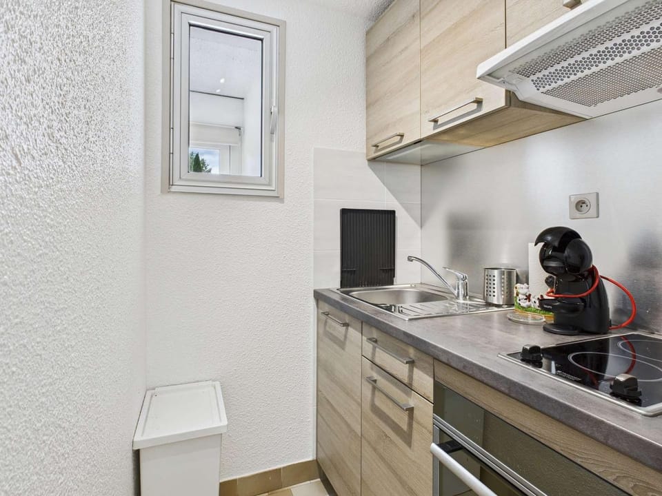 Appartement T3 RDC avec Terrasse et Climatisation - FR-1-423-325 Apartment in Agde