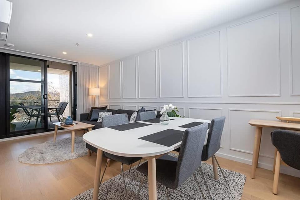 2 Bedroom Luxury & Style in the heart of Braddon 403 Apartment in Canberra
