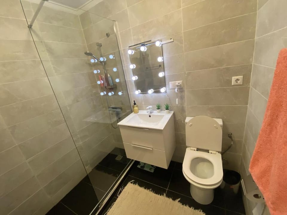 Shower, Toilet, Bathroom