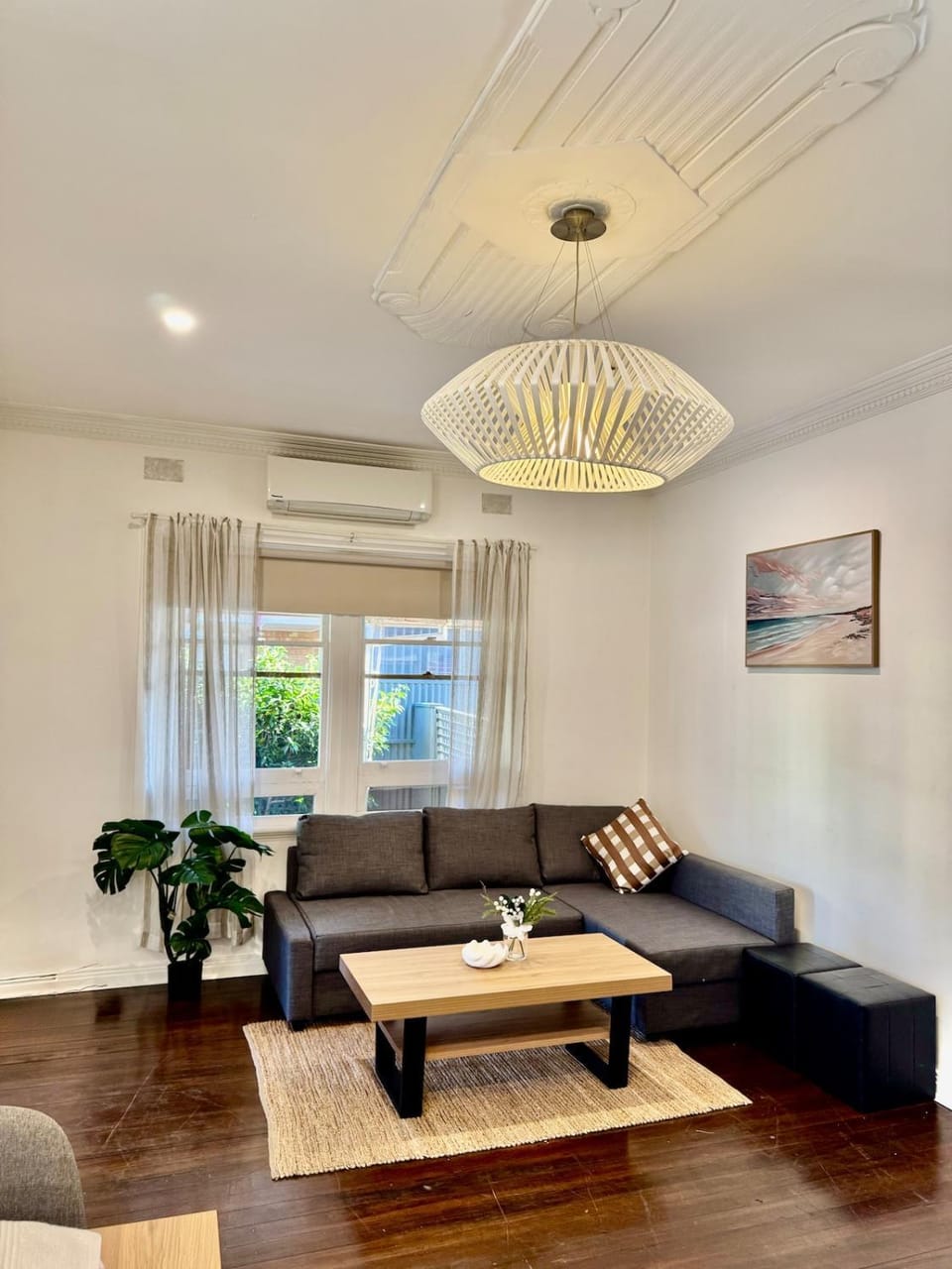 Living room, air conditioner