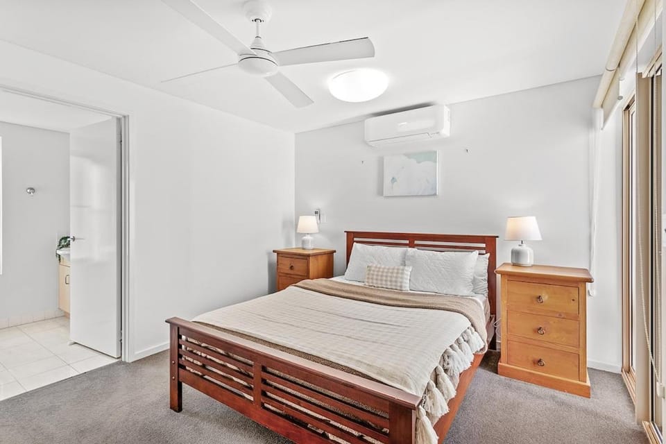 The Crabpot Apartment in Airlie Beach