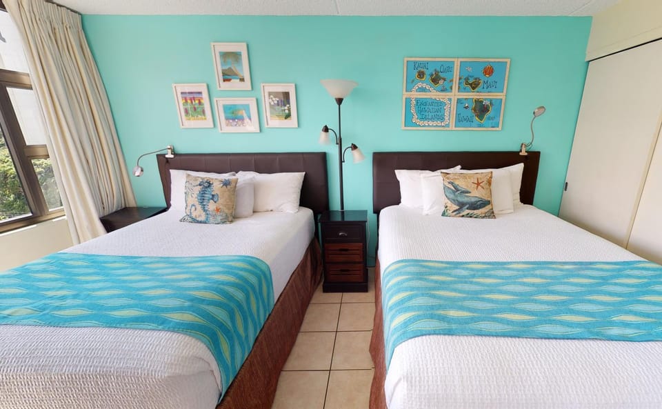 Stylish Waikiki Banyan Condo with Mountain Views, Comfort & Free Parking (10807) Apartment in Honolulu