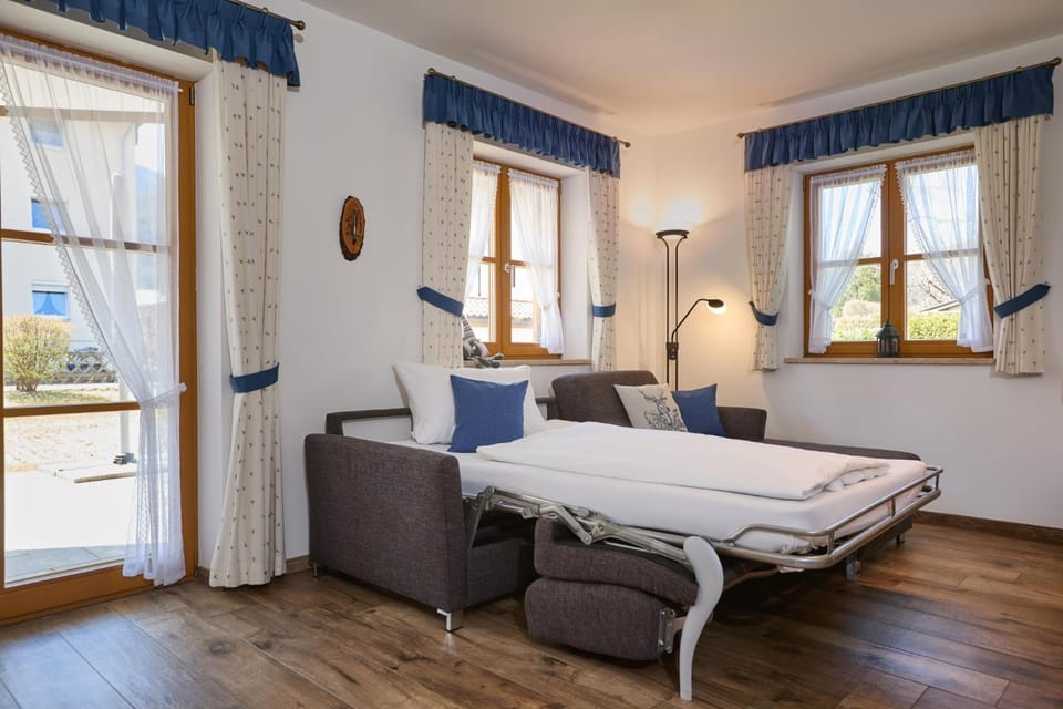 Living room, towels