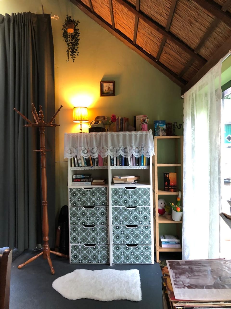 Property building, Seating area