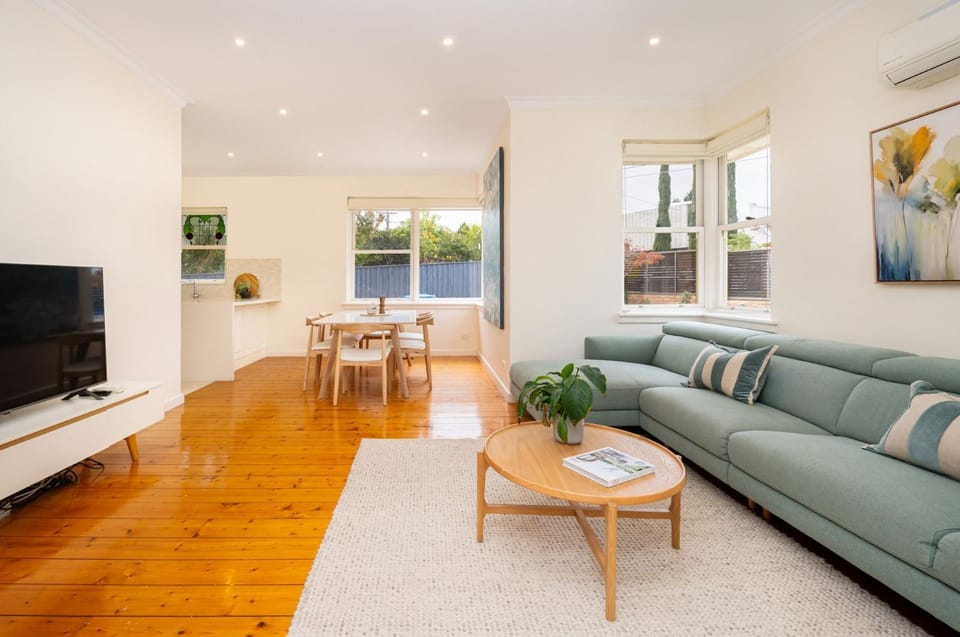 Miss Peregrine in Brighton East House in Melbourne