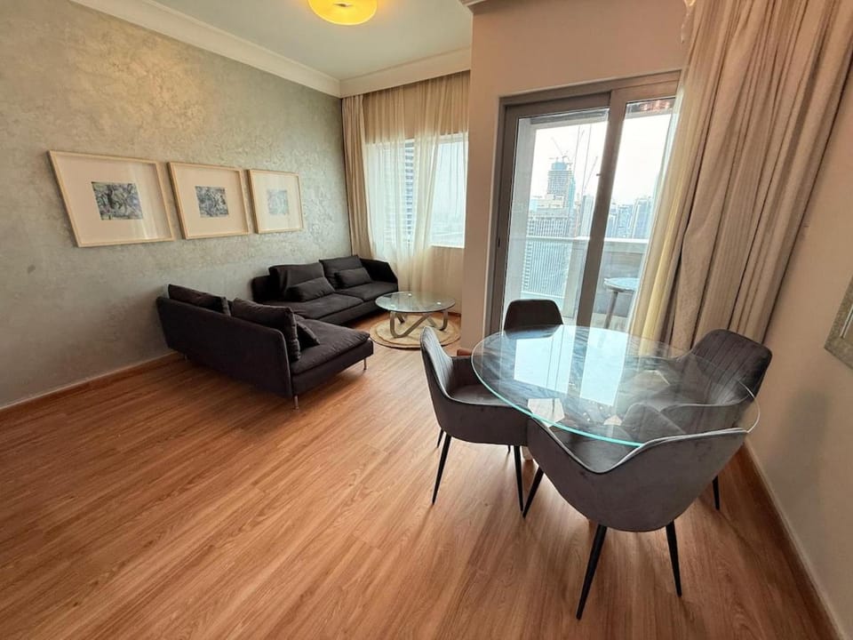 Burj Khalifa View , connected to Dubai Mall Apartment in Dubai