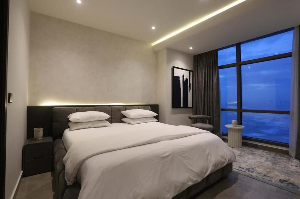Luxury 3 bedroom apartment by the sea Apartment in Karachi