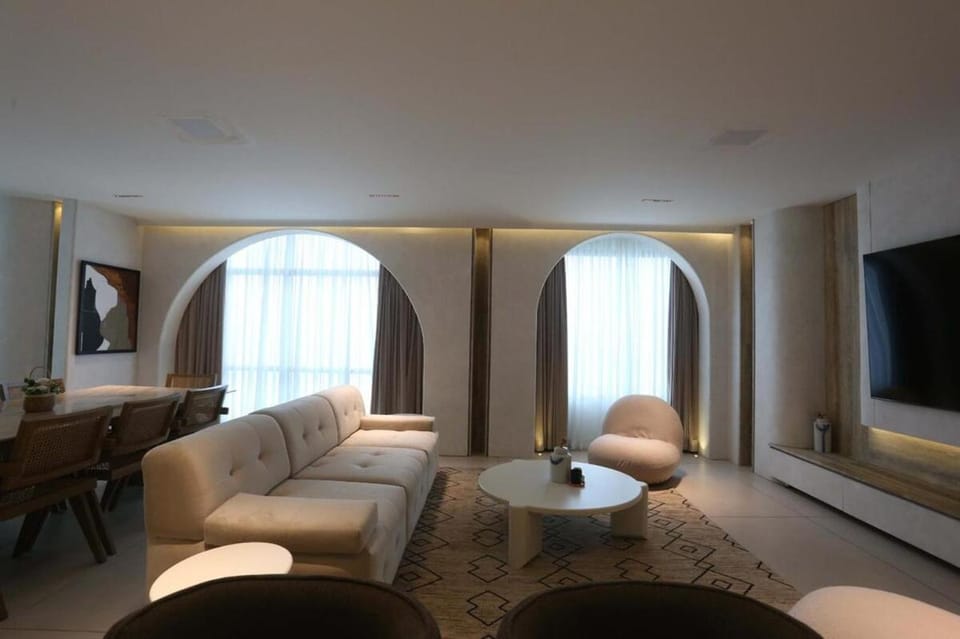 Luxury 3 bedroom apartment by the sea Apartment in Karachi