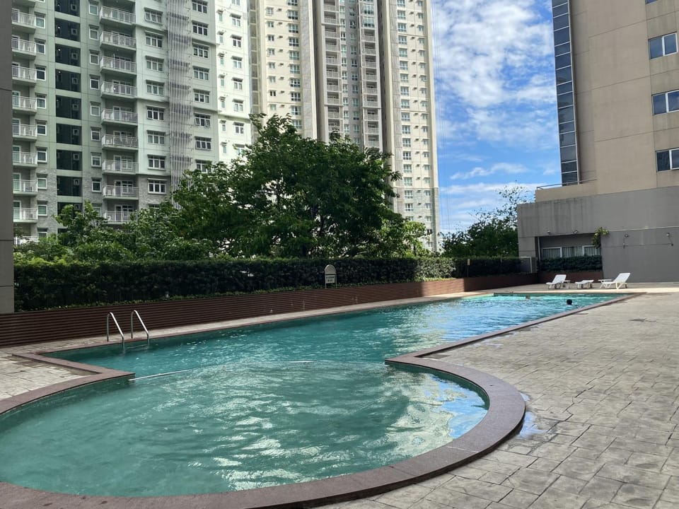 BGC condo for rent in taguig Apartment hotel in Makati