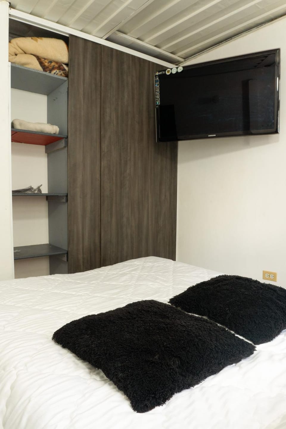 Traditional Downtown Apartment Apartment in Armenia