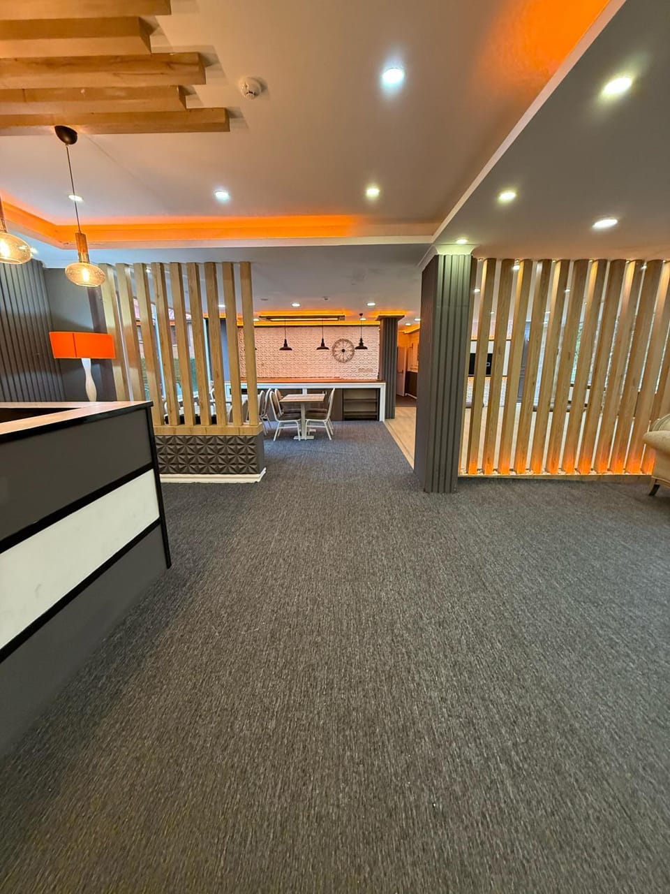 Restaurant/places to eat, Lobby or reception