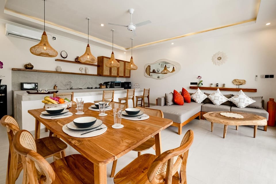Living room, Dining area, kitchen