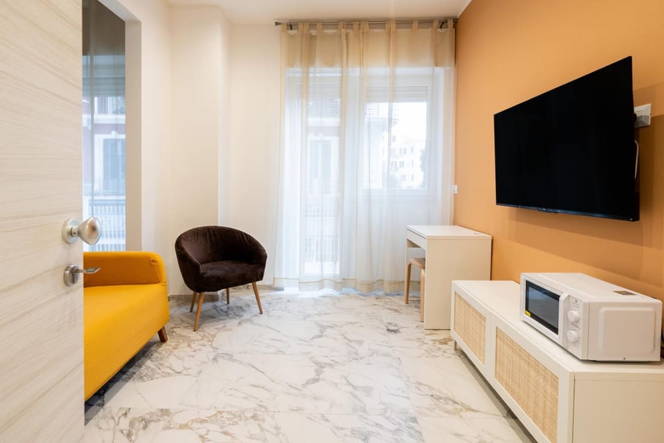 Communal lounge/ TV room, Living room