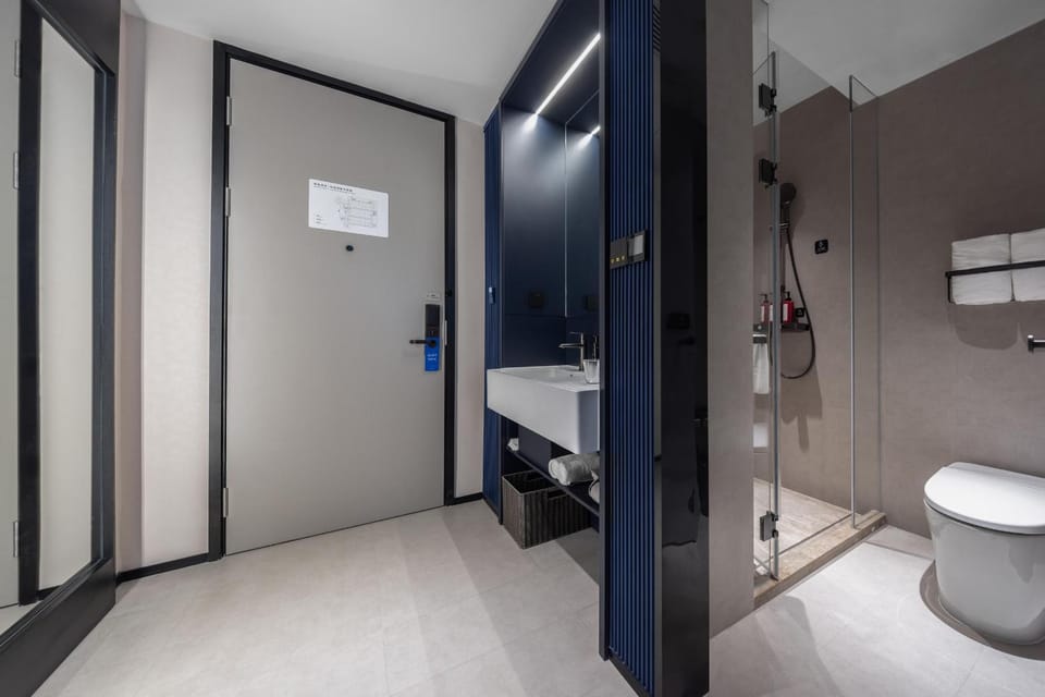 Atour Light Hotel Nanjing South Railway Station North Square Hotel in Nanjing