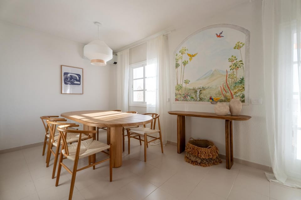 Decorative detail, Dining area