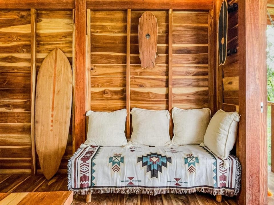 Woodhouse - Simple Life in South Lombok House in Pujut
