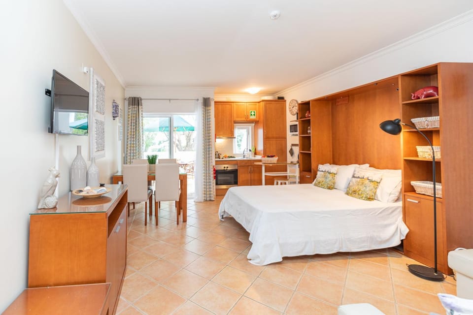 Quinta Velha Oasis, Pool Resort Apartment in Cabanas de Tavira