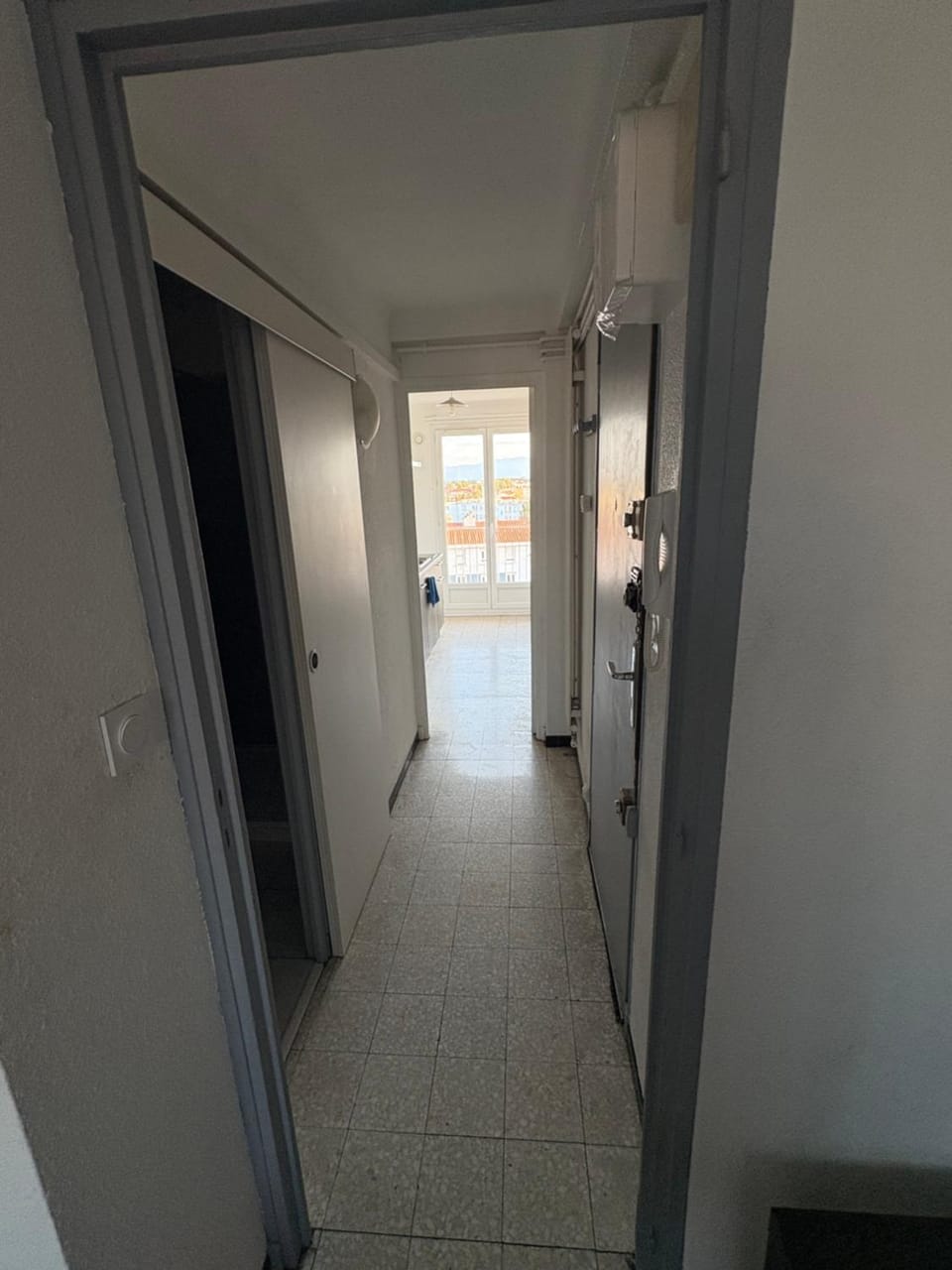 Studio et parking gratuit Apartment in Perpignan