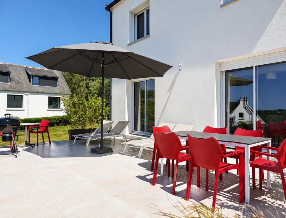Patio, Natural landscape, BBQ facilities