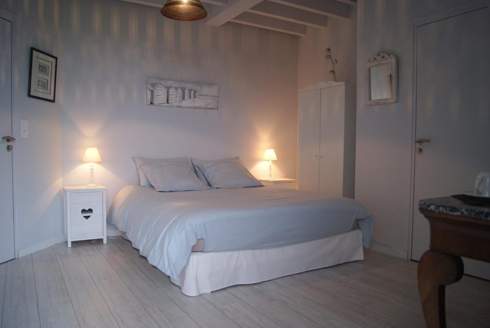 La Chambre de l'Amiral Bed and Breakfast in Normandy